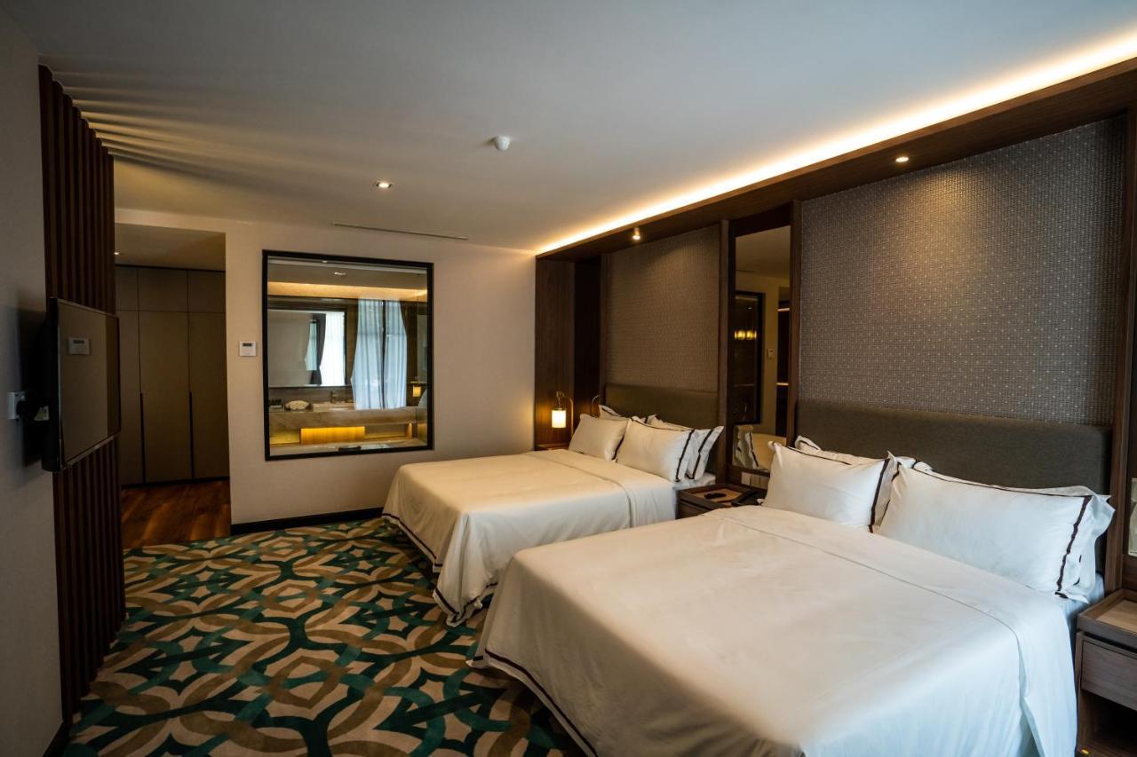 Christee Suites Hotel Malacca Eksteriør bilde