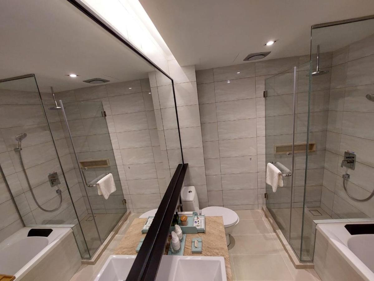 Christee Suites Hotel Malacca Eksteriør bilde