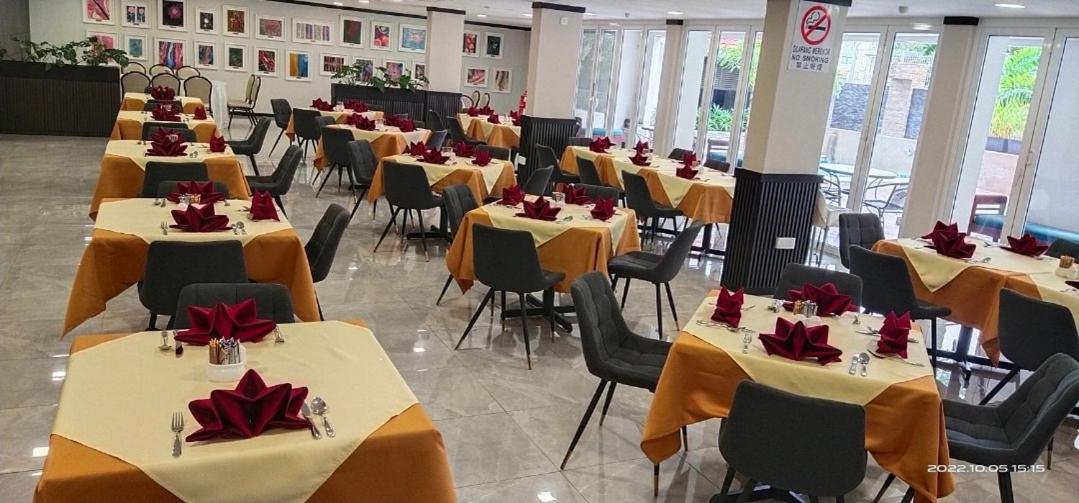 Christee Suites Hotel Malacca Eksteriør bilde